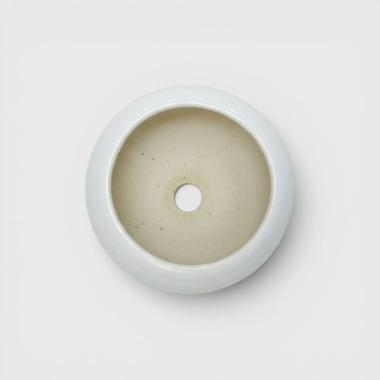 Apple-Shaped White Ceramic Planter with Drainage (3×3 in)